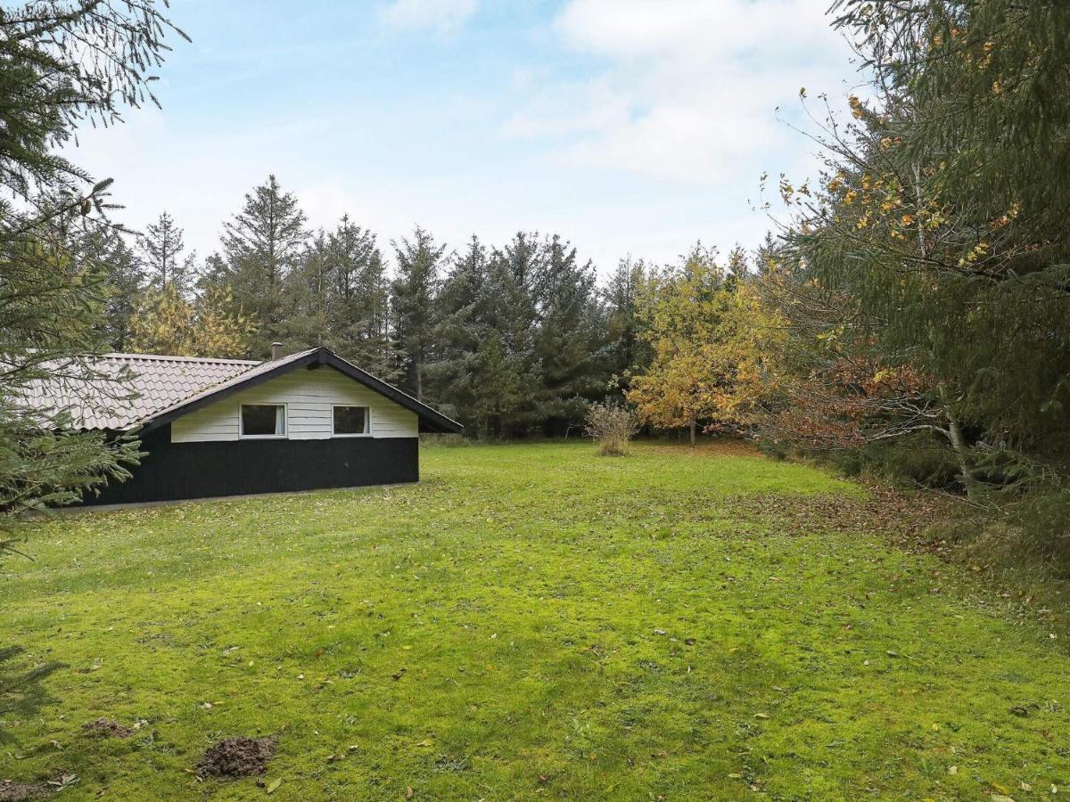 6 Person Holiday Home In L Kken Lokken Exterior photo